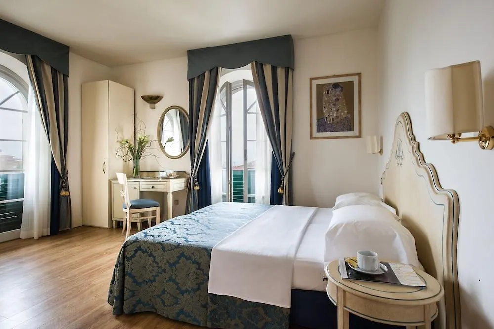פורטה דיי מארמי Hotel Goya